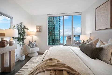 $1,949,888 | 338 Main Street, Unit 18B, San Francisco, CA 94105