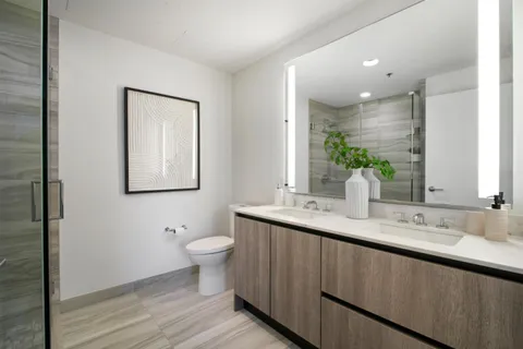 $1,949,888 | 338 Main Street, Unit 18B, San Francisco, CA 94105