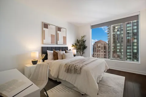 $1,949,888 | 338 Main Street, Unit 18B, San Francisco, CA 94105