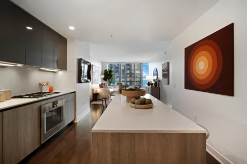 $1,949,888 | 338 Main Street, Unit 18B, San Francisco, CA 94105
