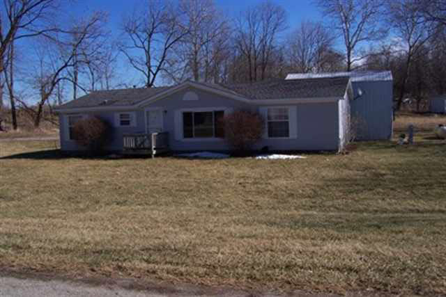 713 North 700 East Rochester, IN 46975 - Photo 1 of 10