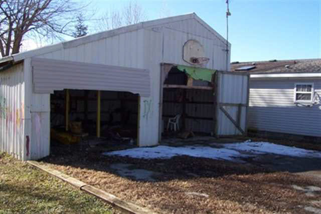 713 North 700 East Rochester, IN 46975 - Photo 3 of 10