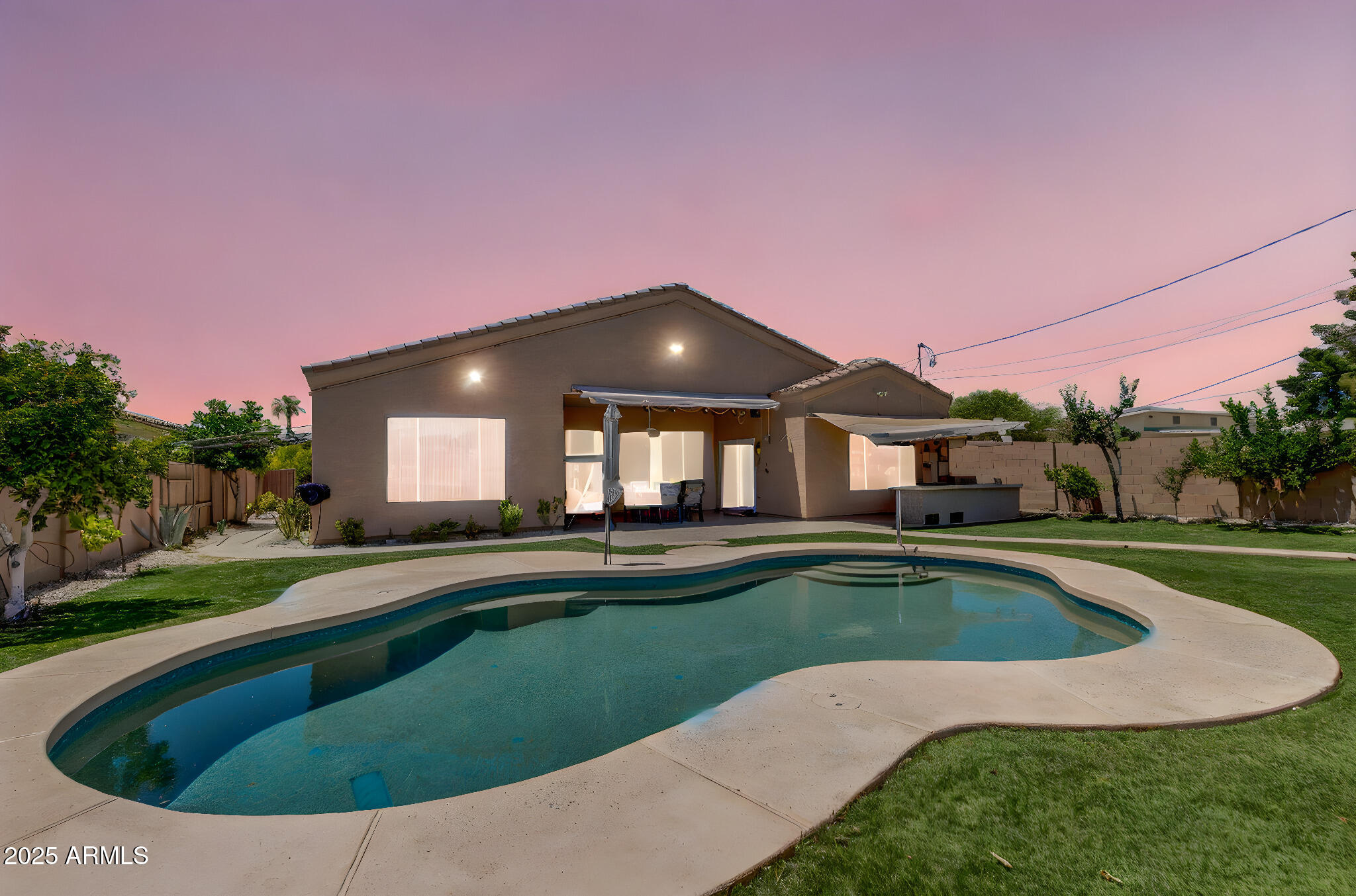 6829 North 14th Street Phoenix, AZ 85014 - Photo 45 of 53 52-print-ext_-16 day to dusk