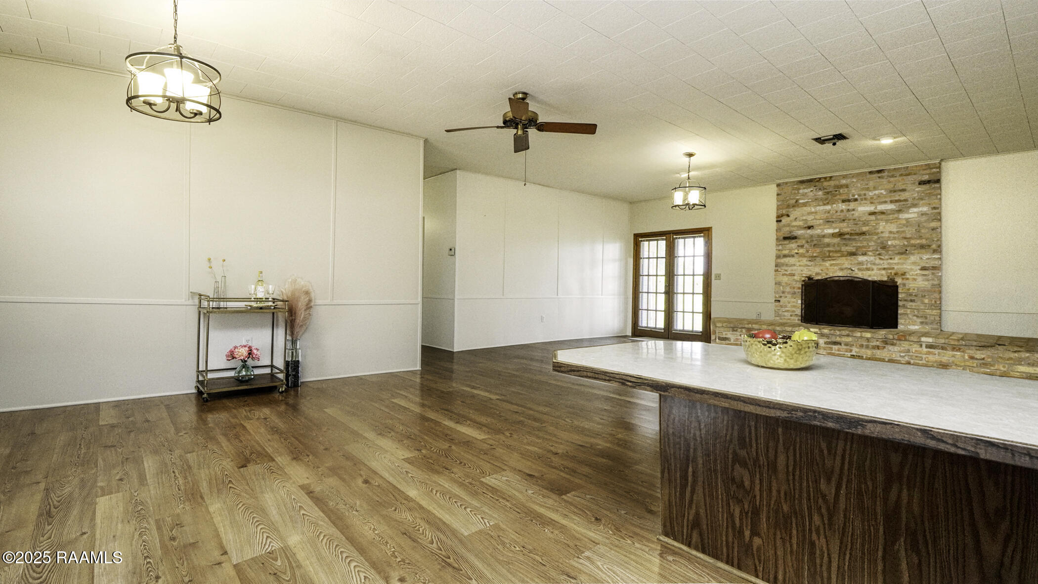 19004 Highway 335 Kaplan, LA 70548 - Photo 4 of 20 Kitchen : LR