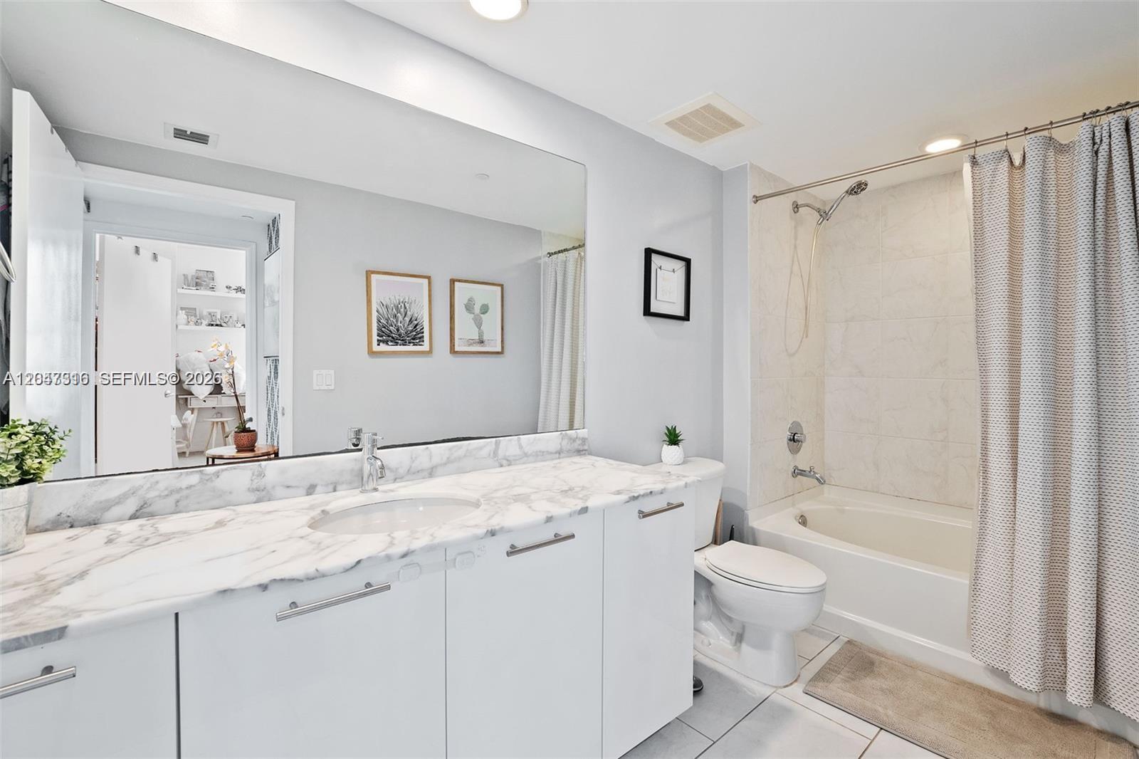 951 Brickell Avenue, Unit 3207 Miami, FL 33131 - Photo 18 of 18