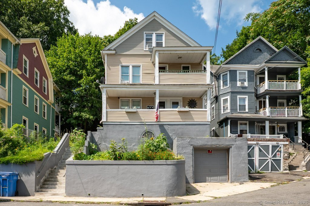 21 Poplar Street Waterbury, CT 06708 - Photo 16 of 31