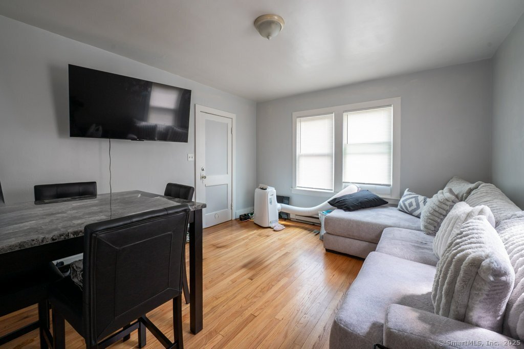 21 Poplar Street Waterbury, CT 06708 - Photo 23 of 31