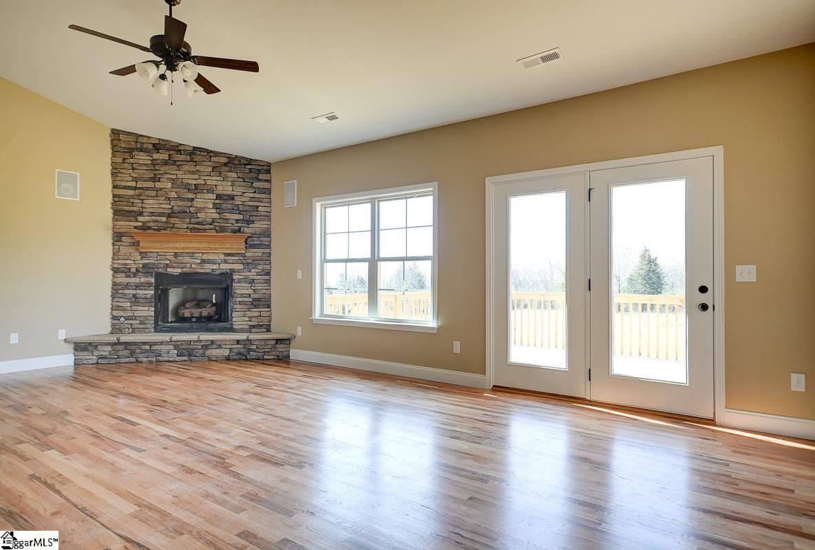 1610 Love Springs Road Gaffney, SC 29341 - Photo 12 of 35
