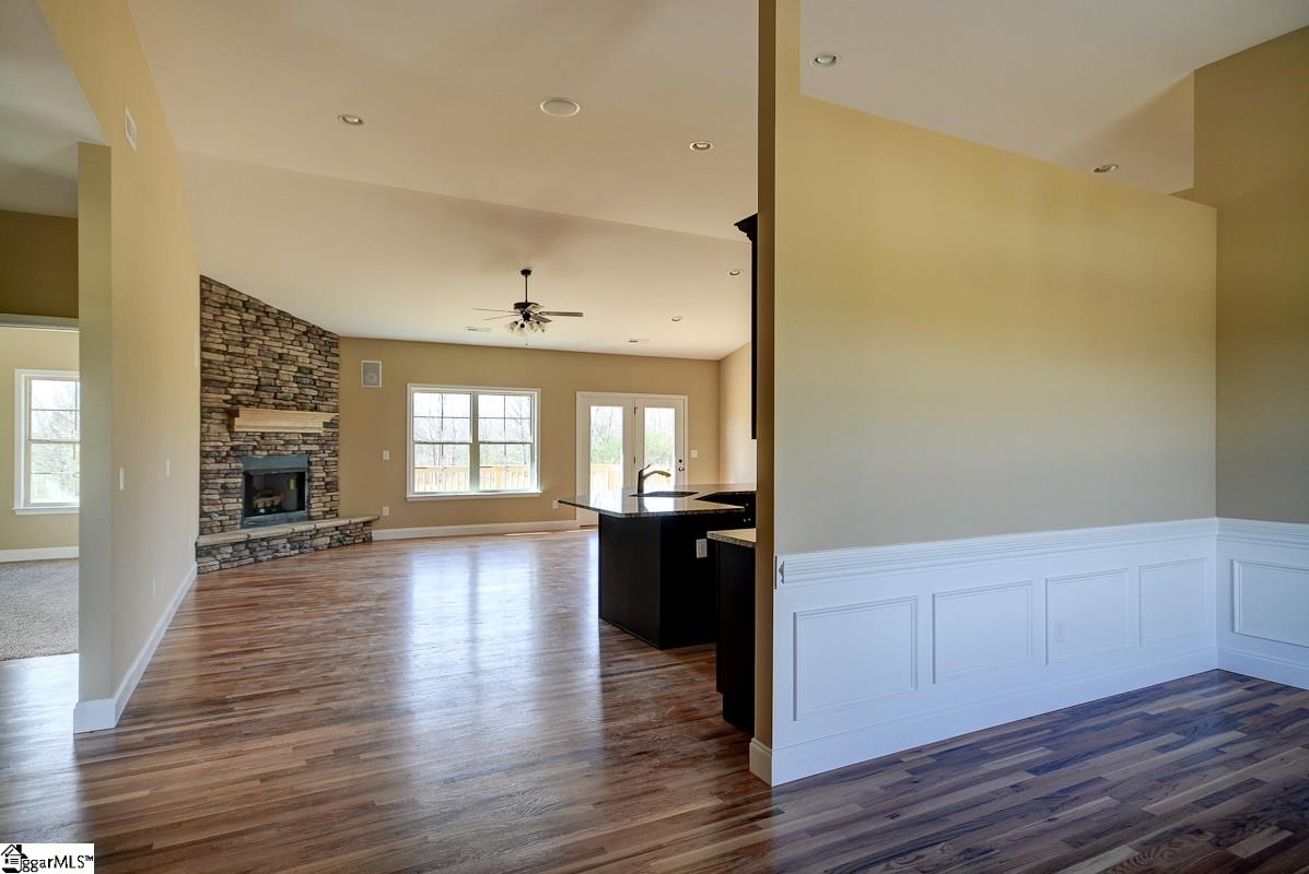 1610 Love Springs Road Gaffney, SC 29341 - Photo 21 of 35