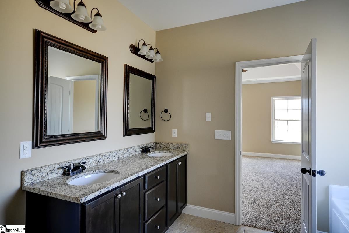 1610 Love Springs Road Gaffney, SC 29341 - Photo 28 of 35