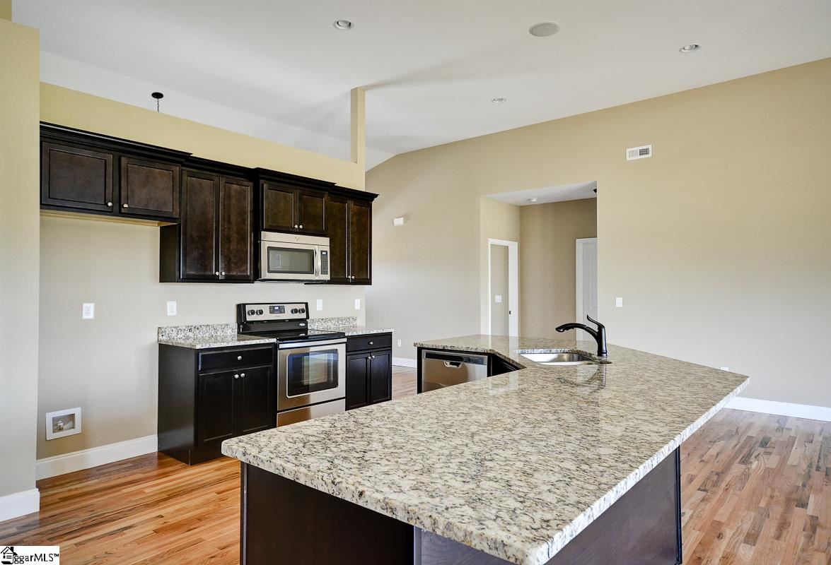 1610 Love Springs Road Gaffney, SC 29341 - Photo 10 of 35