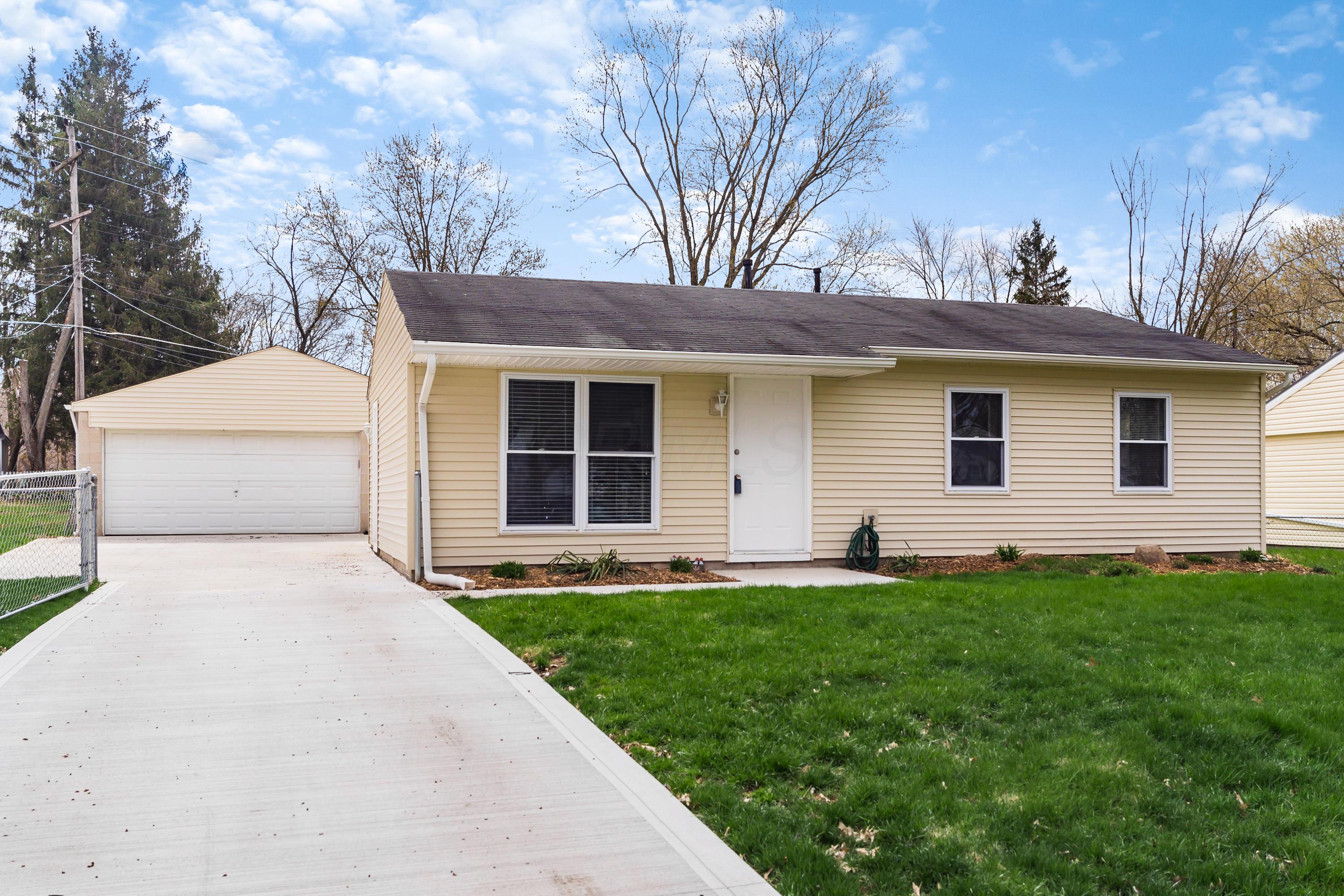 200 Hawthorne Road Sunbury, OH 43074 - Photo 3 of 36 Gallery Image 3
