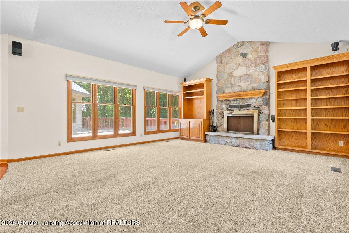 8106 South Allen Road Ashley, MI 48806 - Photo 4 of 57