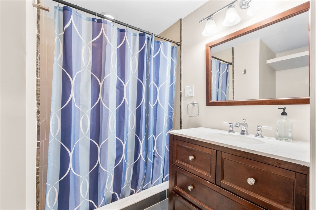 6 Drake Place, Unit 2 Boston, MA 02128 - Photo 10 of 11