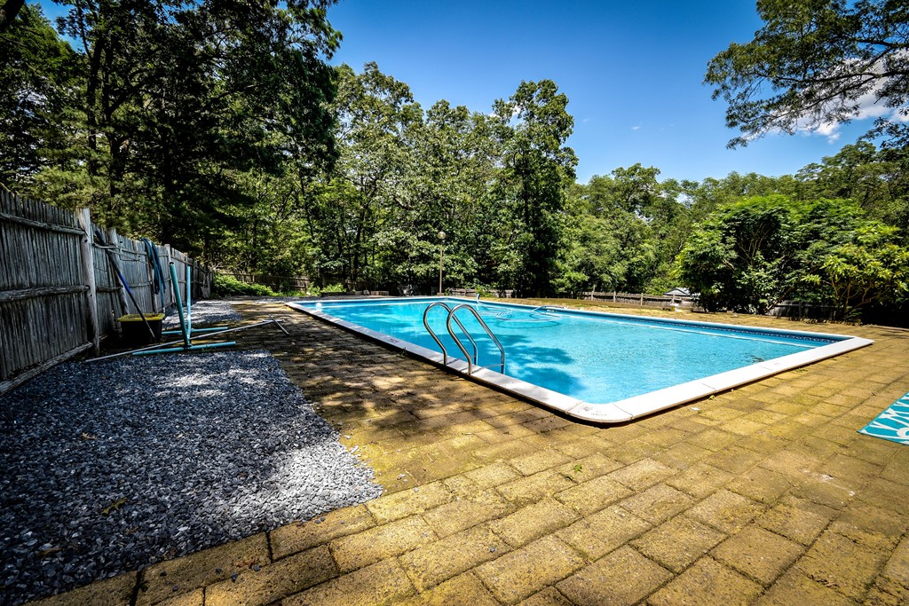 21 Pamela Road Framingham, MA 01701 - Photo 17 of 30