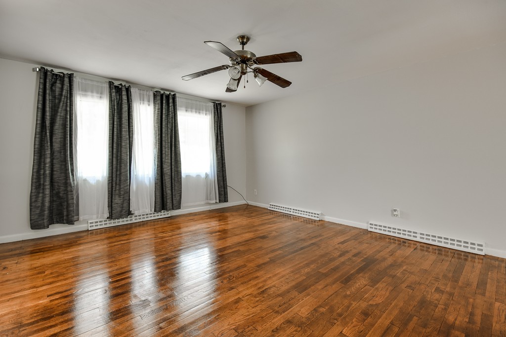 21 Pamela Road Framingham, MA 01701 - Photo 7 of 30