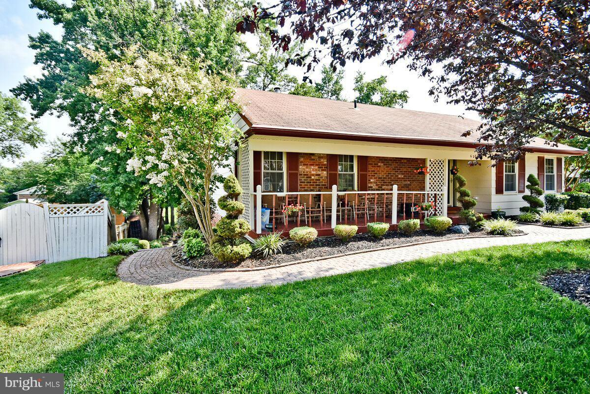 6206 Terence Drive Clinton, MD 20735 - Photo 2 of 29 Exterior (General)