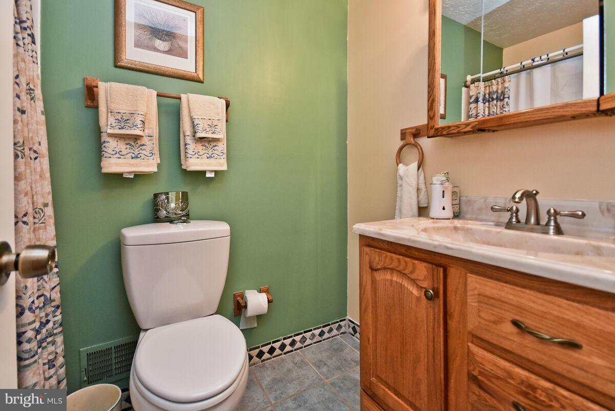 6206 Terence Drive Clinton, MD 20735 - Photo 11 of 29 Bath