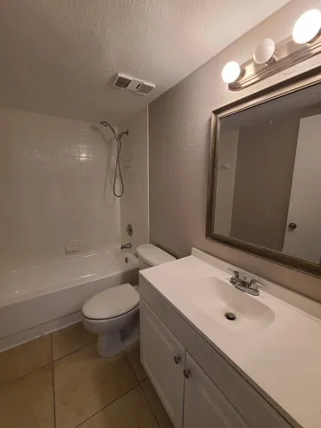 $2,150 | 1460 Windorah Way, Unit C, West Palm Beach, FL 33411