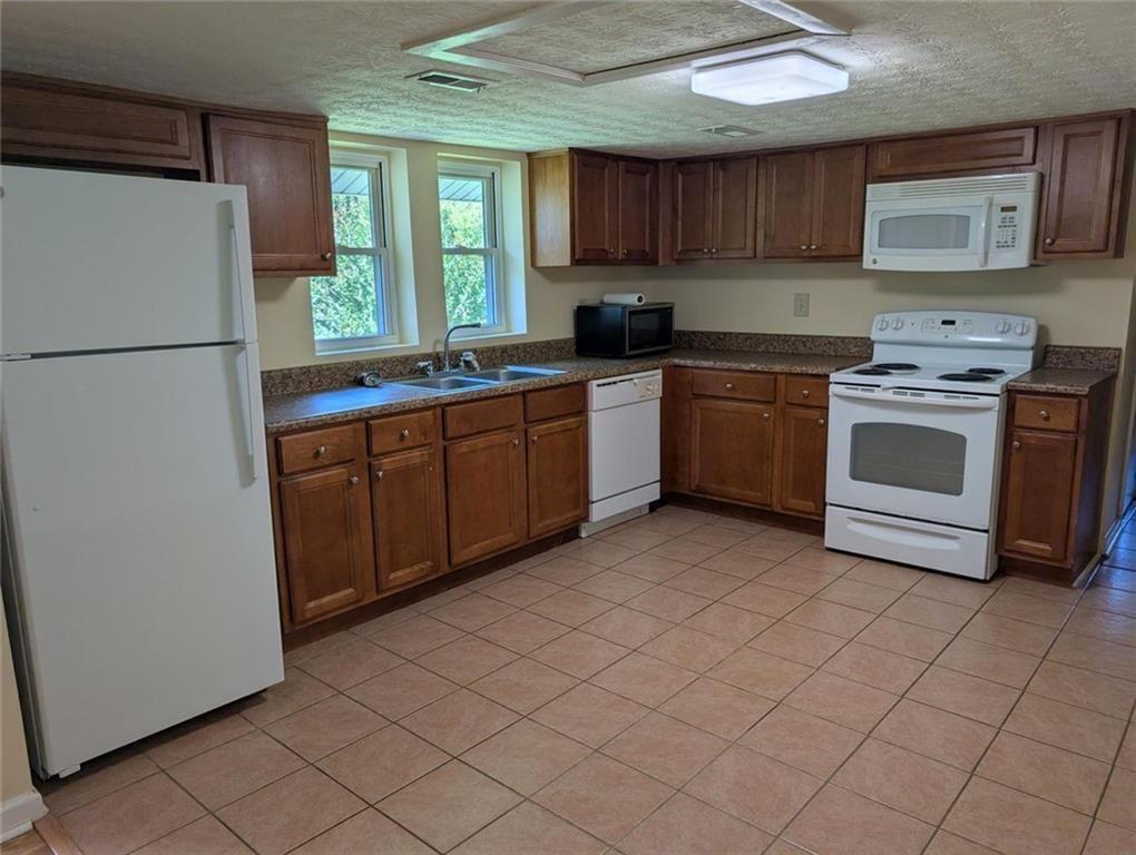 201 Club Road Buchanan, GA 30113 - Photo 7 of 18