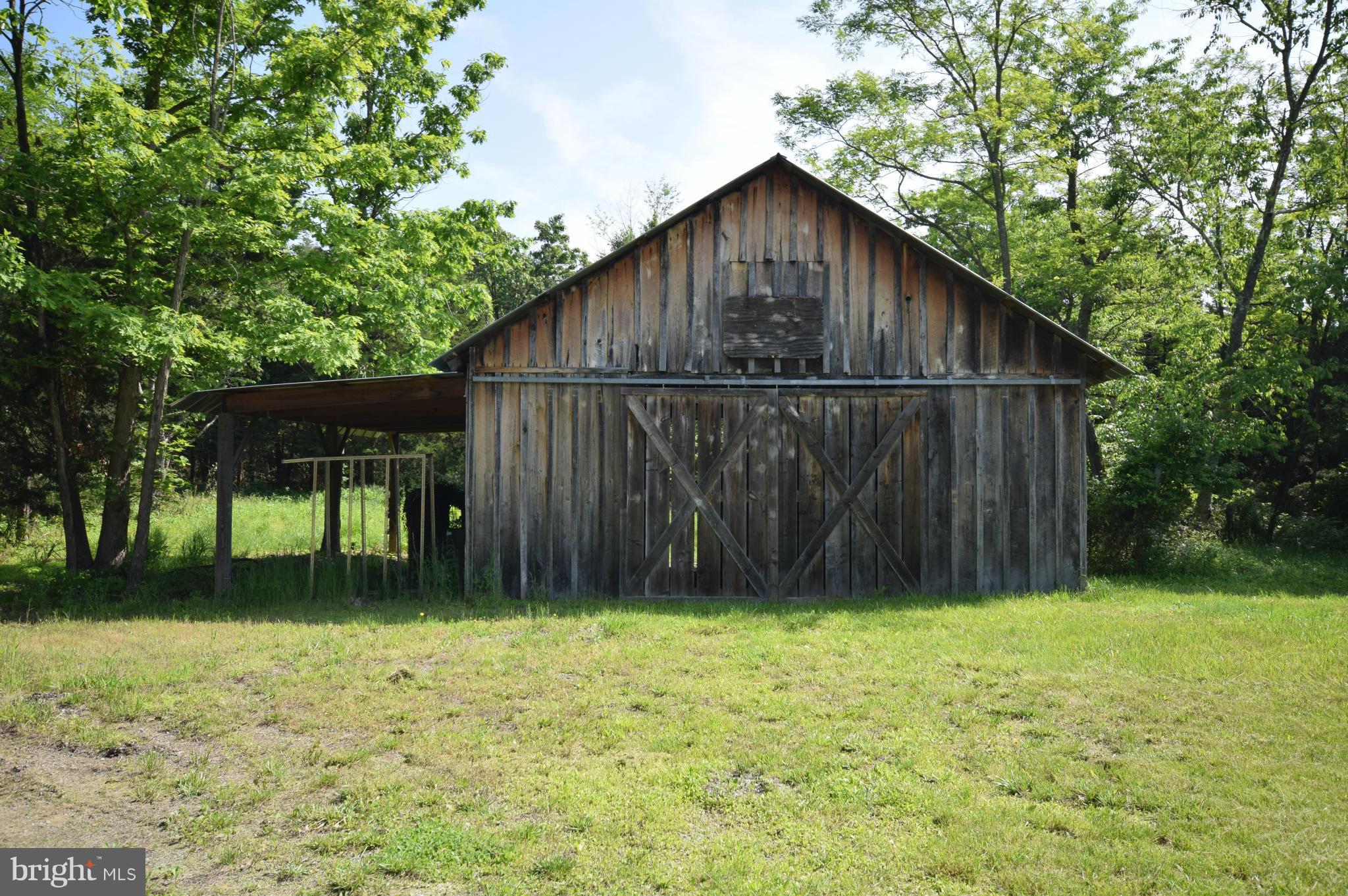 150 High Bluff Road Middletown, VA 22645 - Photo 29 of 30 a small barn with wooden fence