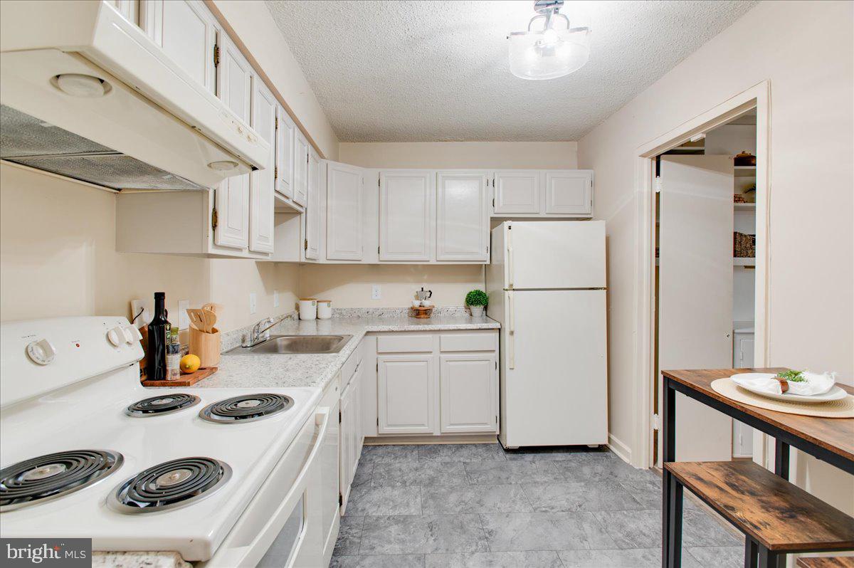 2141 P Street Northwest, Unit 505 Washington, DC 20037 - Photo 13 of 27