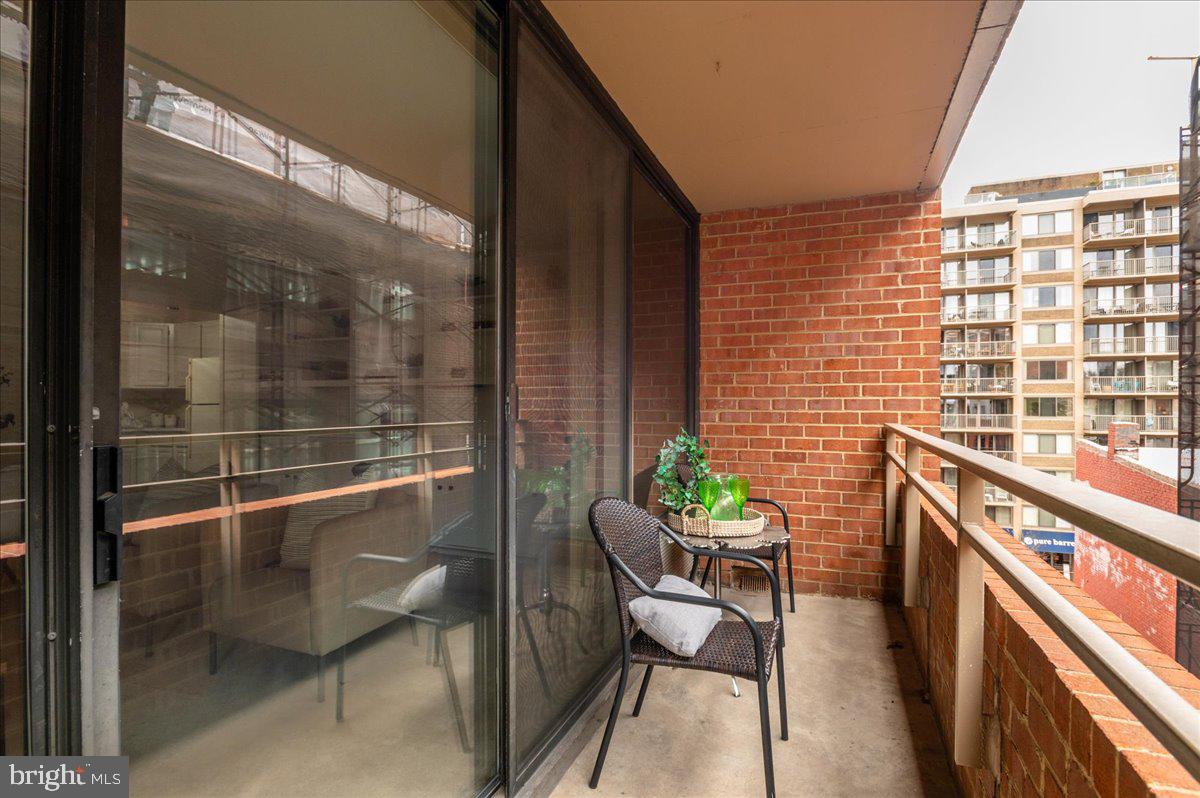 2141 P Street Northwest, Unit 505 Washington, DC 20037 - Photo 23 of 27