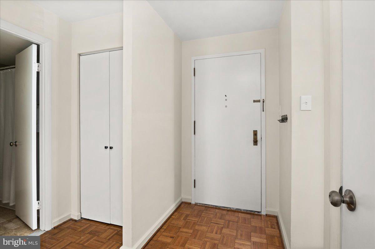 2141 P Street Northwest, Unit 505 Washington, DC 20037 - Photo 3 of 27