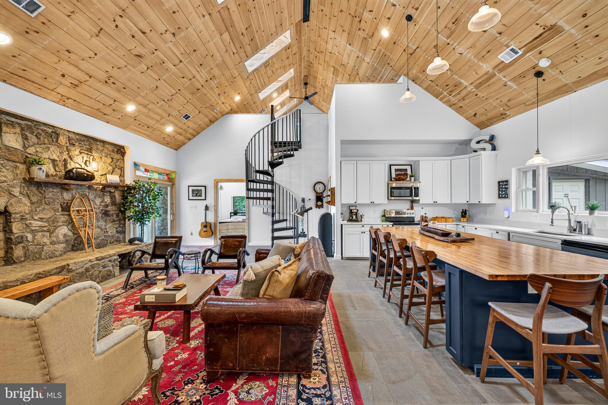 3827 Pine Grove Road Stanley, VA 22851 - Photo 6 of 103 Gallery Image 6