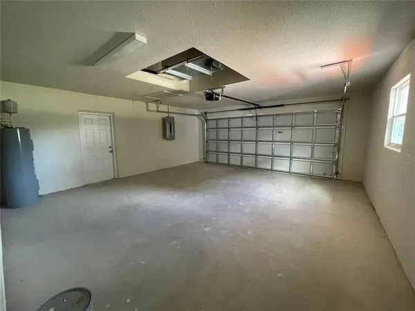a view of a garage