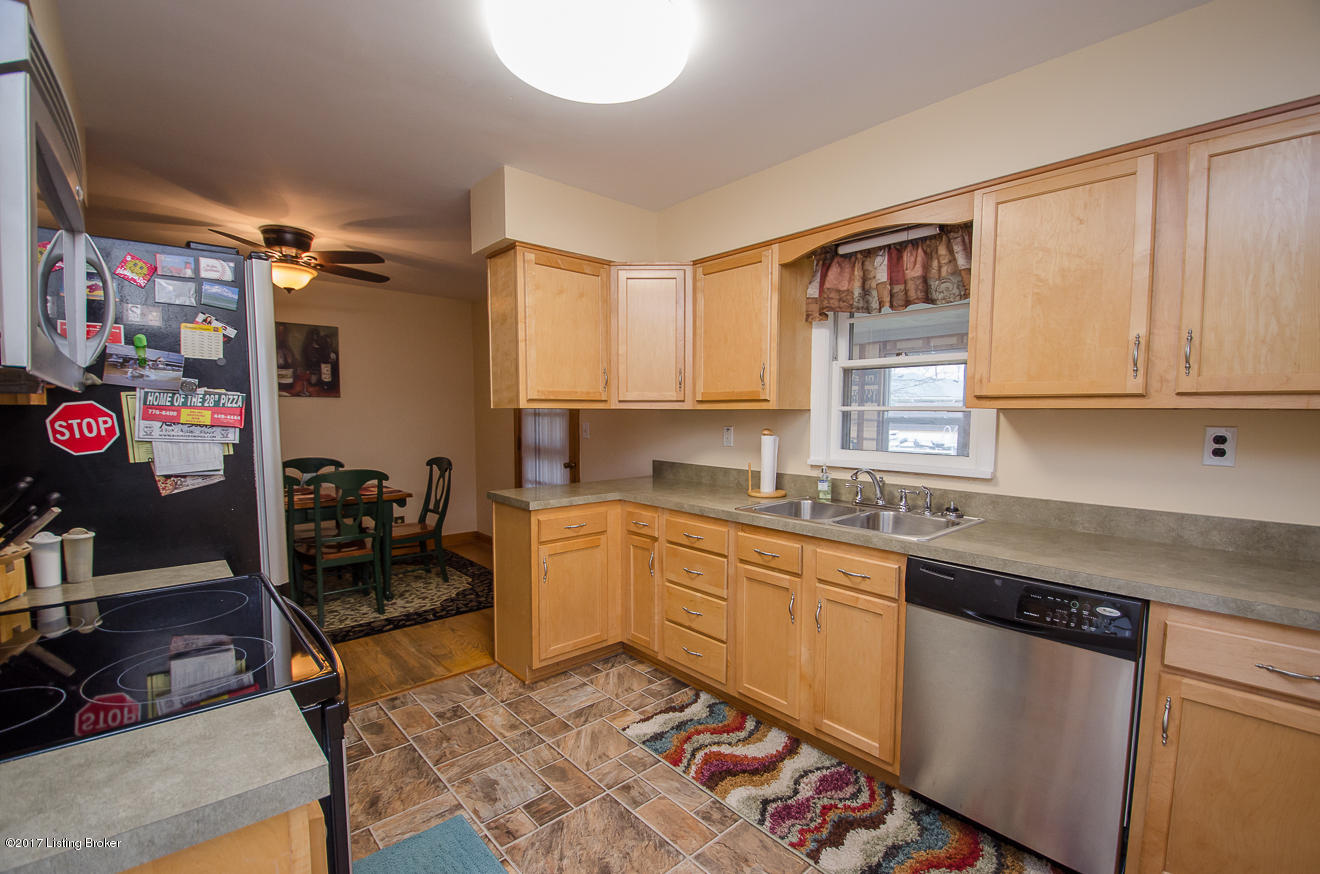 3507 Janell Road Louisville, KY 40216 - Photo 7 of 32 Kitchen View