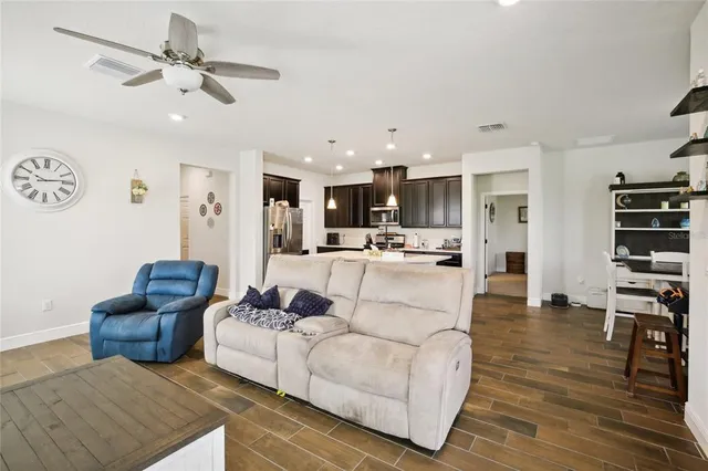 $2,700 | 6240 Sea Air Drive, Apollo Beach, FL 33572