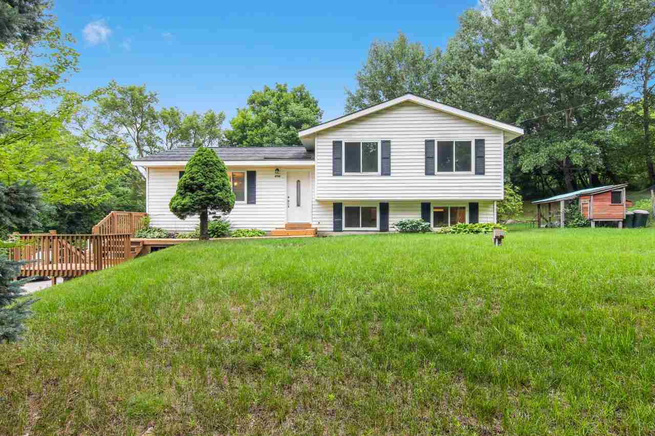 4761 Barnes Road Traverse City, MI 49684 - Photo 1 of 27 1890112.JPG