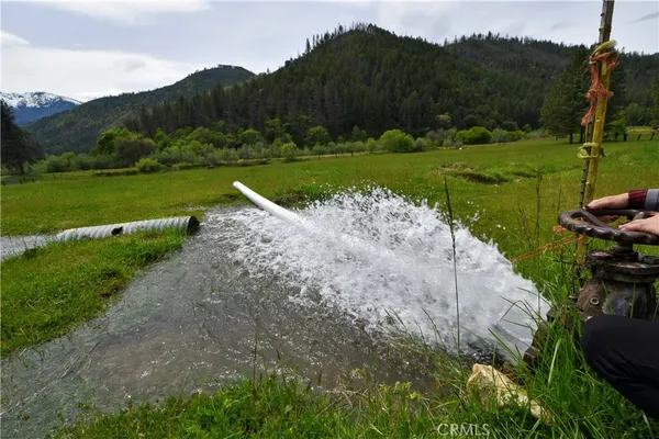 $950,000 | 30834 Highway 96, Klamath River, CA 96050