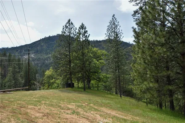 $950,000 | 30834 Highway 96, Klamath River, CA 96050