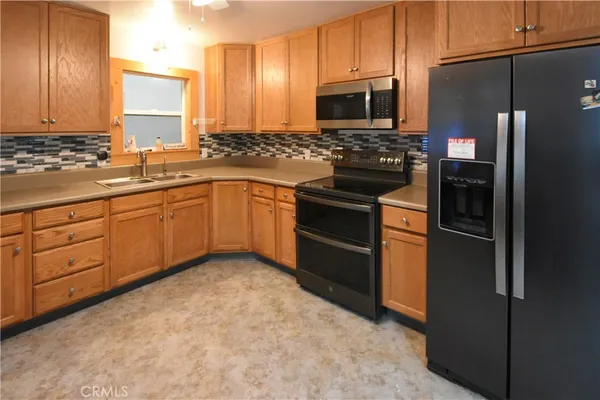 $950,000 | 30834 Highway 96, Klamath River, CA 96050