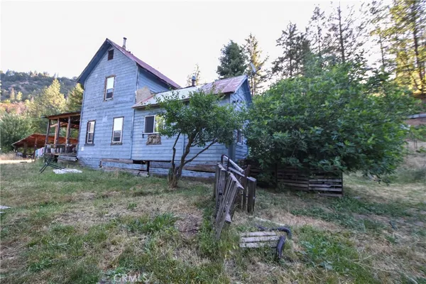 $950,000 | 30834 Highway 96, Klamath River, CA 96050