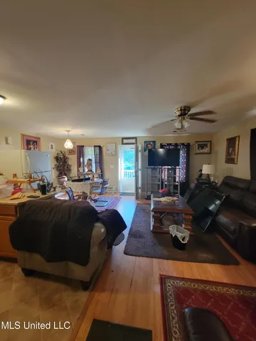 $88,500 | 2111 Jackson Avenue, Pascagoula, MS 39567