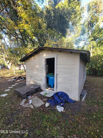 $88,500 | 2111 Jackson Avenue, Pascagoula, MS 39567