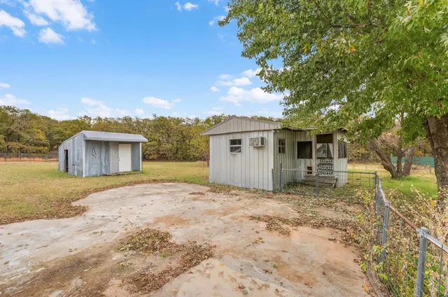 $260,000 | 328 Creekview Meadows Drive, Springtown, TX 76082