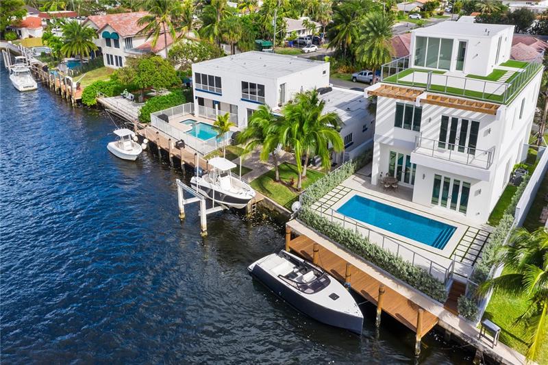 1713 North Riverside Drive Pompano Beach, FL 33062 - Photo 2 of 36