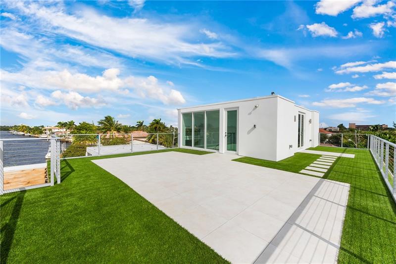 1713 North Riverside Drive Pompano Beach, FL 33062 - Photo 28 of 36