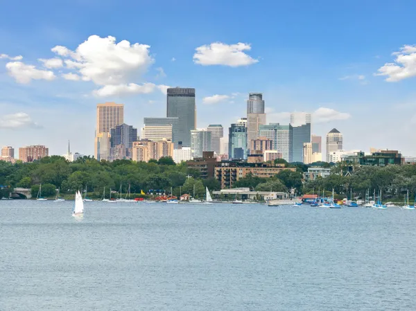 $1,395 | 2881 Irving Avenue South, Unit 201, Minneapolis, MN 55408