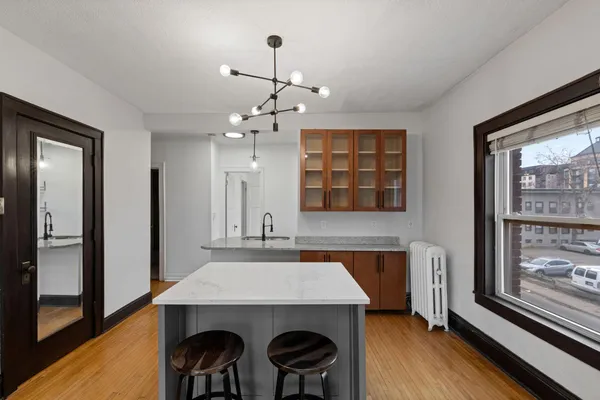 $1,395 | 2881 Irving Avenue South, Unit 201, Minneapolis, MN 55408