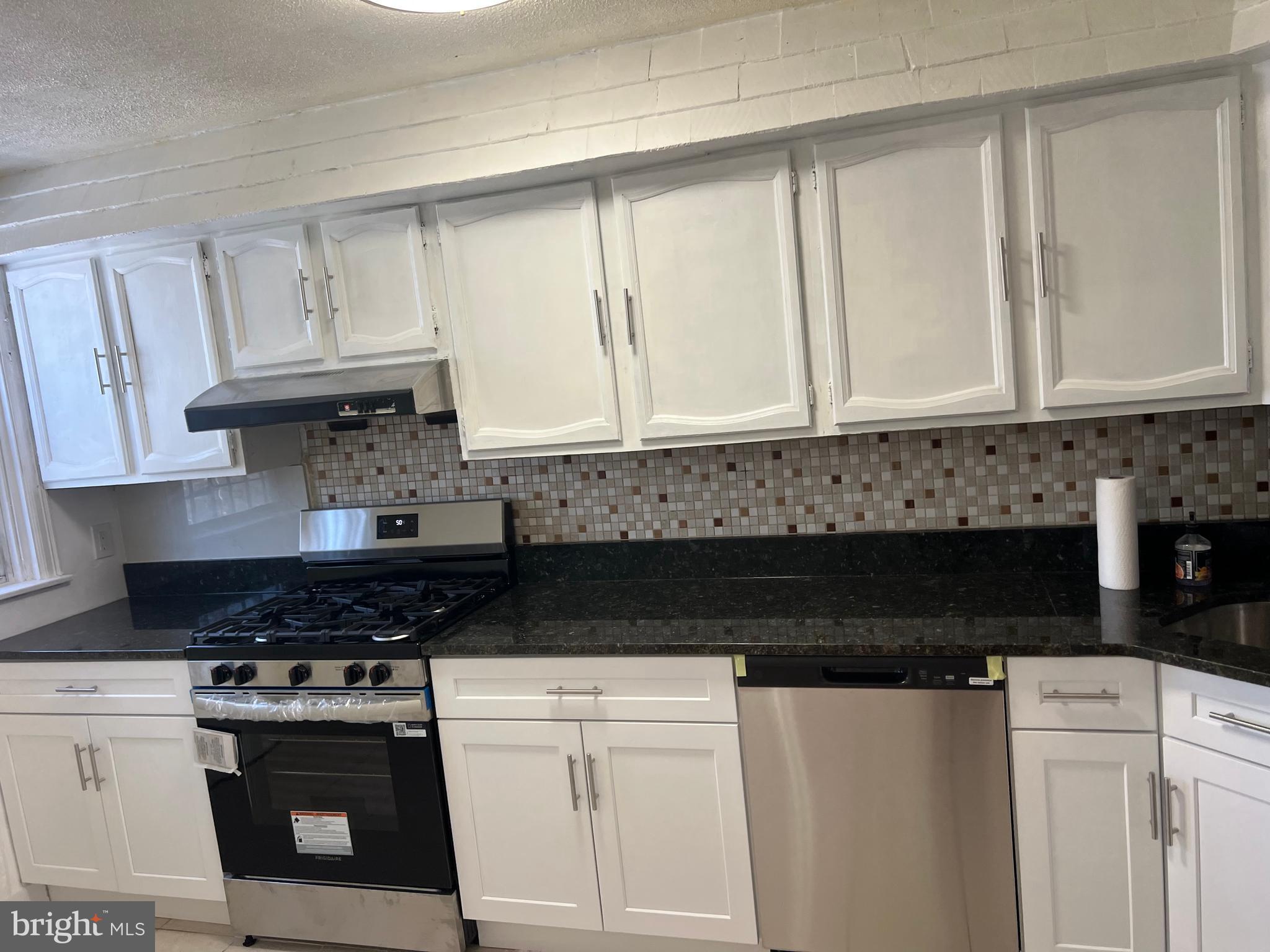 5232 F Street Philadelphia, PA 19124 - Photo 1 of 1 Kitchen