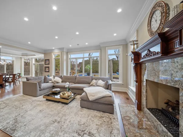 700 Greenwood Road, Northbrook, IL 60062