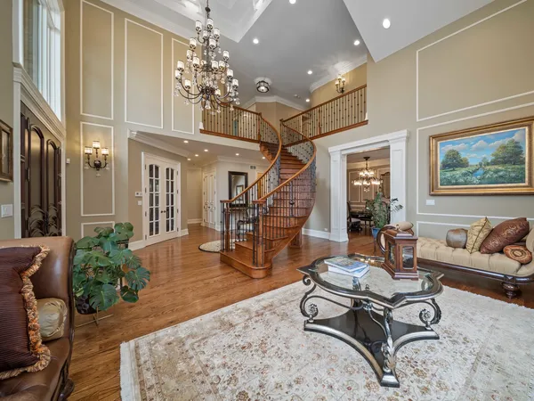 700 Greenwood Road, Northbrook, IL 60062