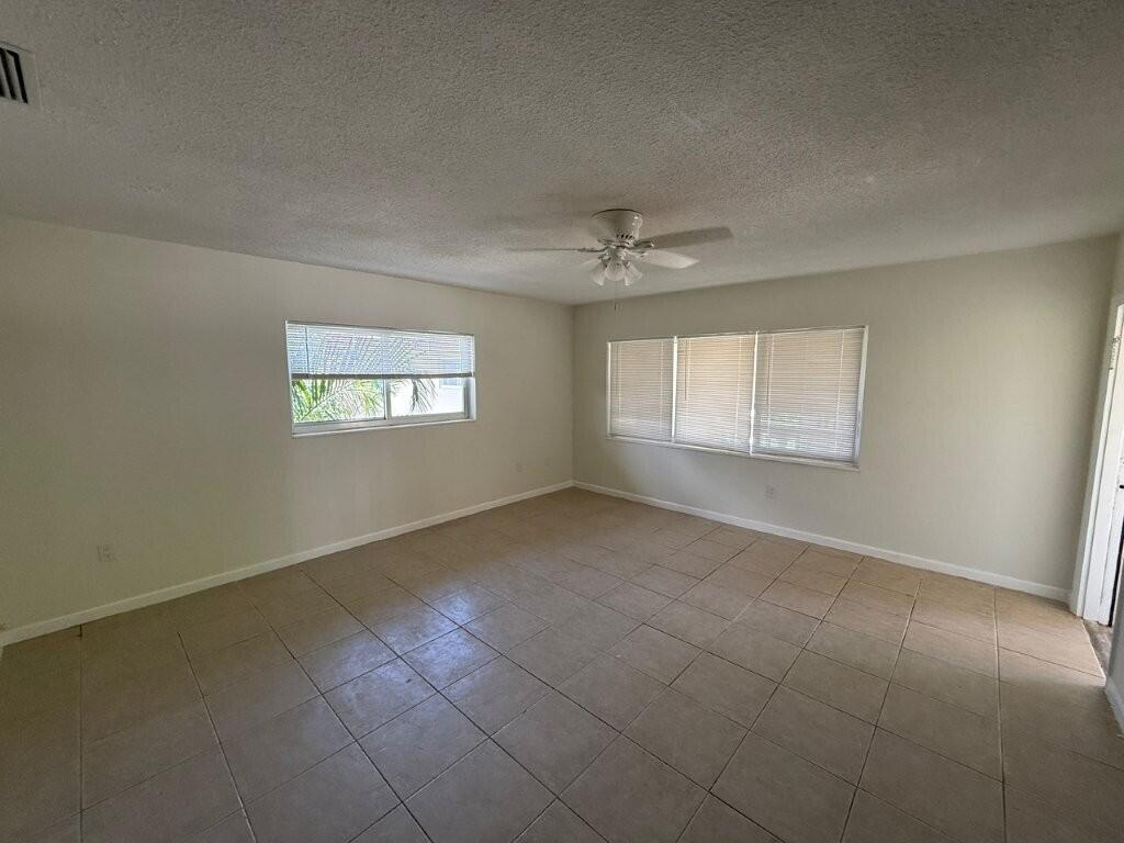 265 Southwest 7th Street, Unit 4 Boca Raton, FL 33432 - Photo 3 of 10 IMG_2579 (2) - Copy
