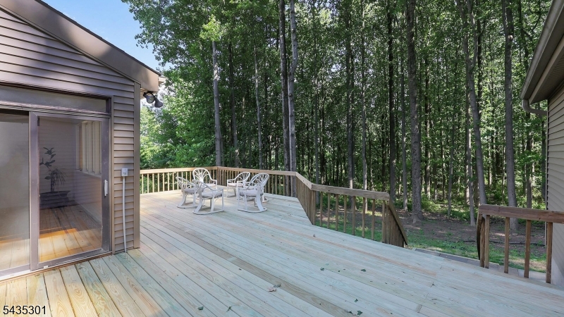 2 Springdale Lane Warren, NJ 07059 - Photo 19 of 31
