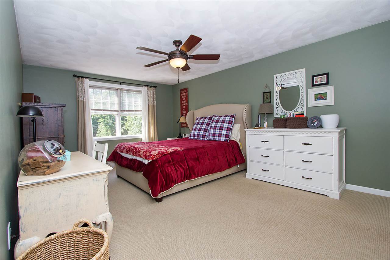 17 Round Robin Loop Fremont, NH 03044 - Photo 21 of 29